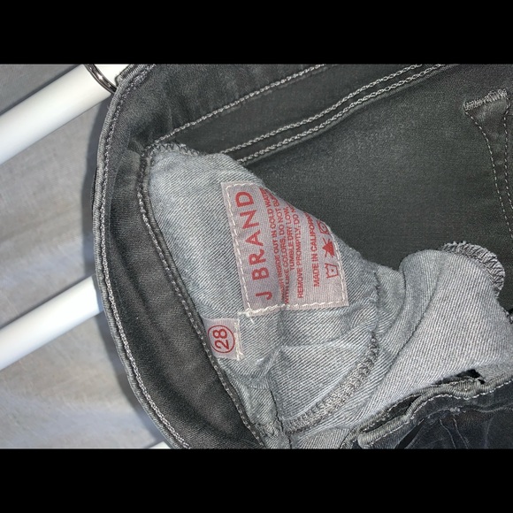 J BRAND Skinny Leg in Dare - Picture 9 of 10